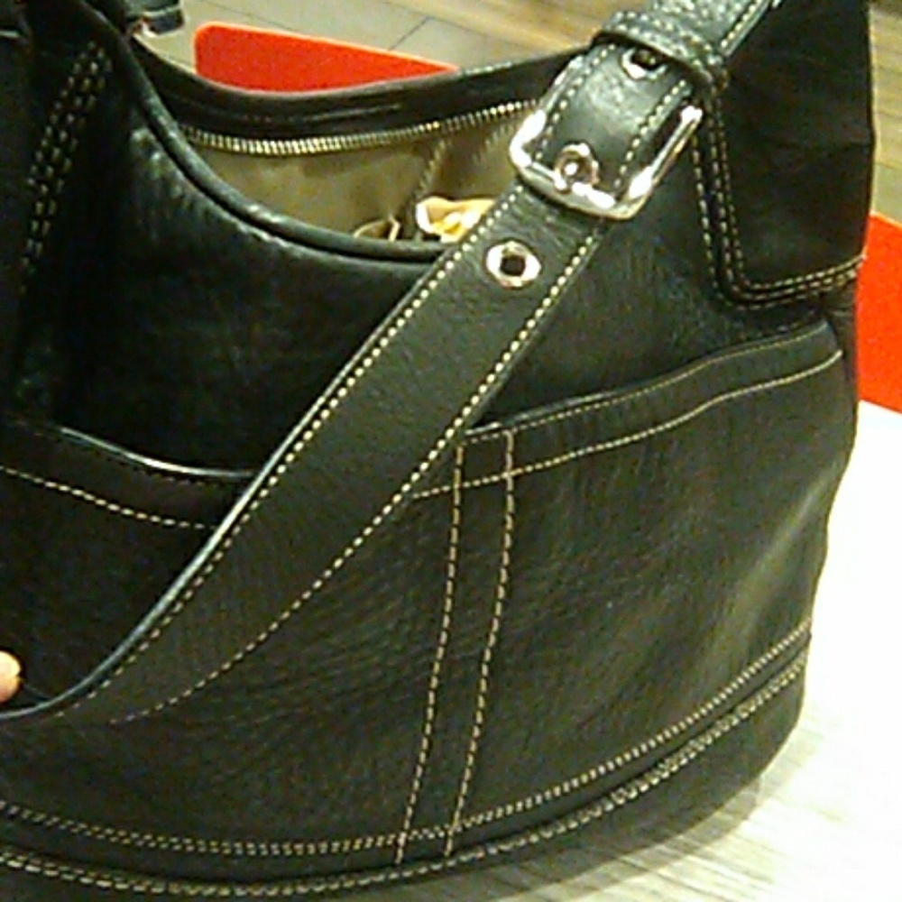 Coach purse - Picture 5 of 6